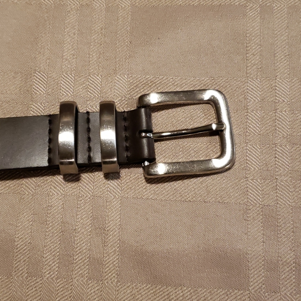 Small Brown Leather belt with silver buckle 💥 - Picture 3 of 5